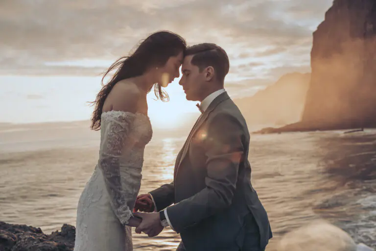newly weds embracing in Madeiras natural sourounding
