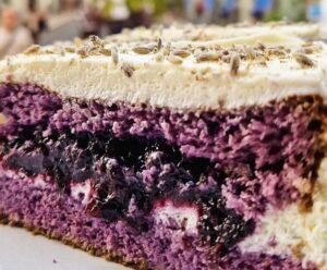 Blueberry wedding cake filling
