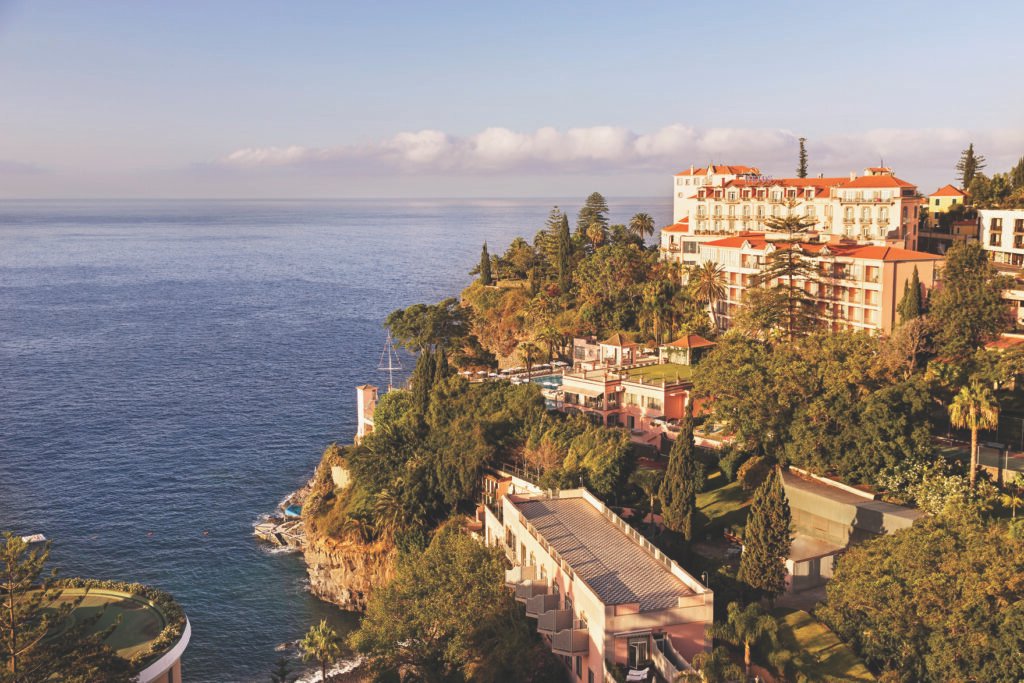 Cliff drop of belmond rieds hotel Madeira