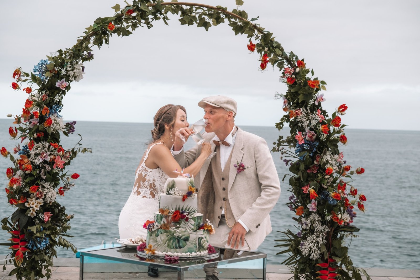 K&amp_M_0837 (Large)